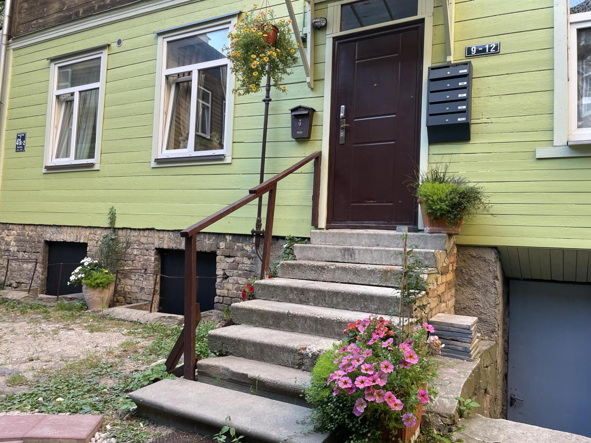 Pristine 1Br Apt In City Center W/ Patio And Parking Riga Exterior photo